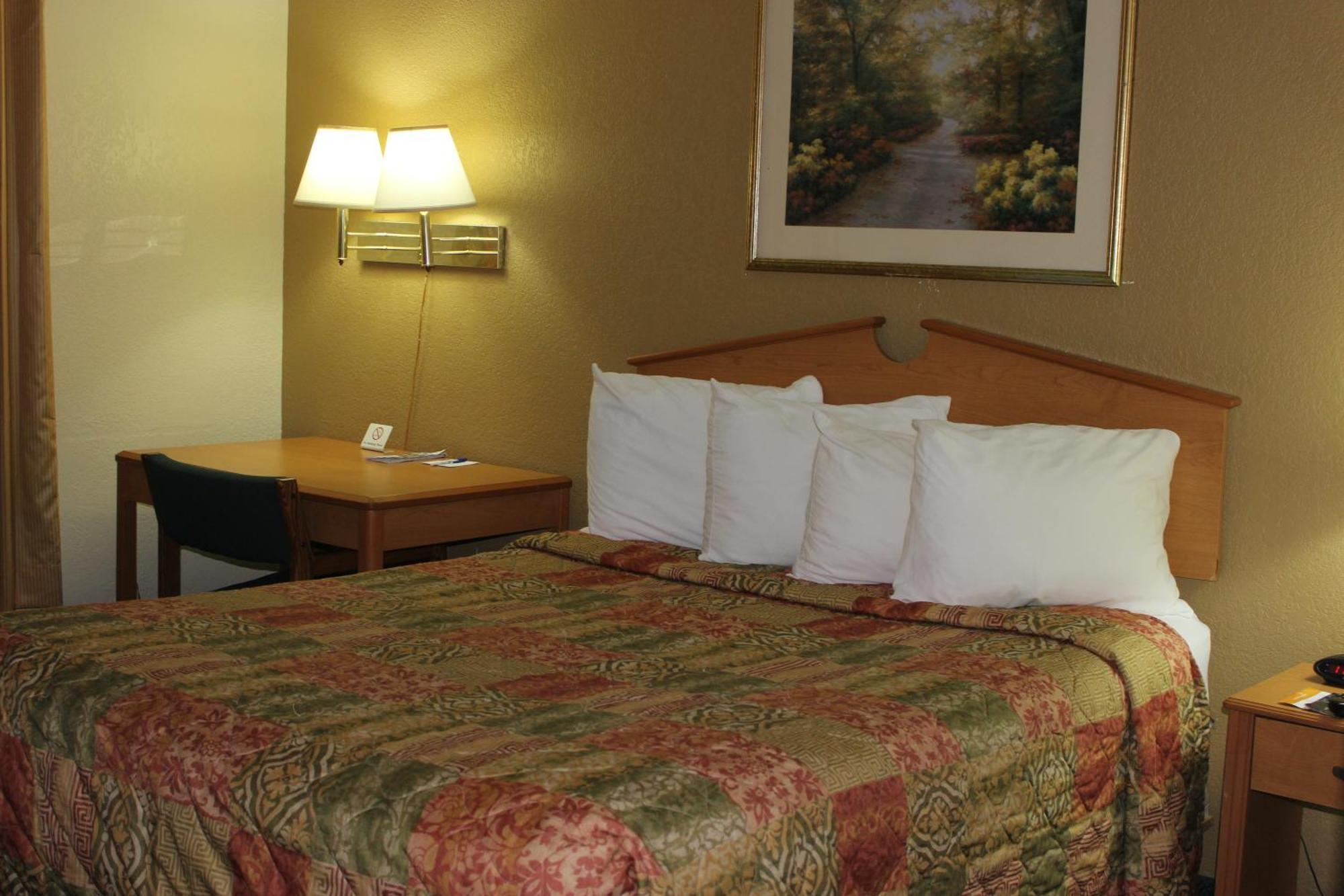 Americas Best Value Inn Grand Forks Buitenkant foto