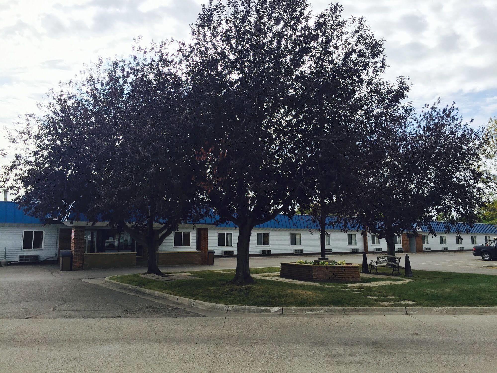 Americas Best Value Inn Grand Forks Buitenkant foto